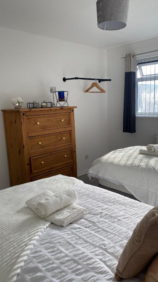 Holiday home Bv Luxury Spacious 3 Bedroom House At Isaac Close Manchester